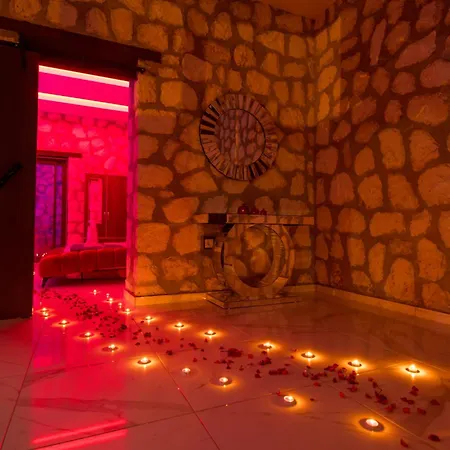 Ay Isigi Kalkan Kaş