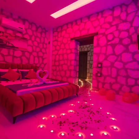 Ay Isigi Kalkan Villa *