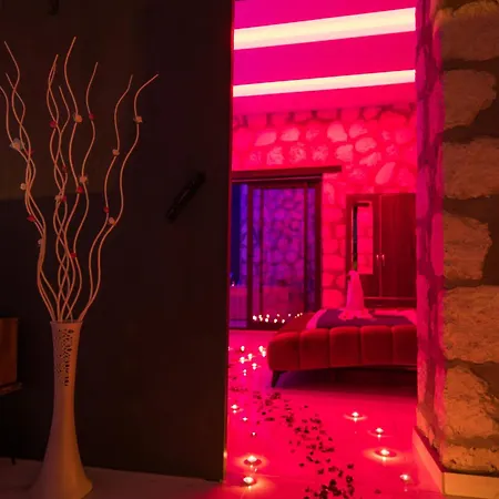 Ay Isigi Kalkan