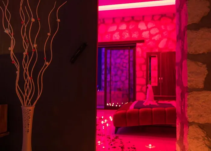 Ay Isigi Kalkan
